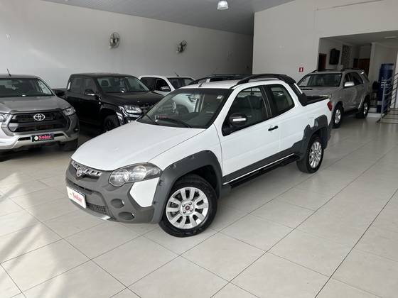 FIAT STRADA 1.8 MPI ADVENTURE CD 16V FLEX 3P MANUAL FIAT STRADA 1.8 MPI ADVENTURE CD 16V FLEX 3P MANUAL